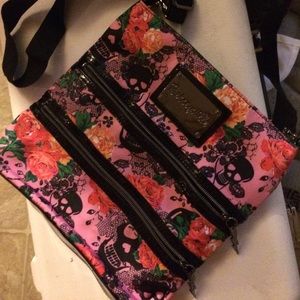 Betseyville should bag